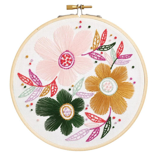 Fancy Flowers Embroidery Kit 6"