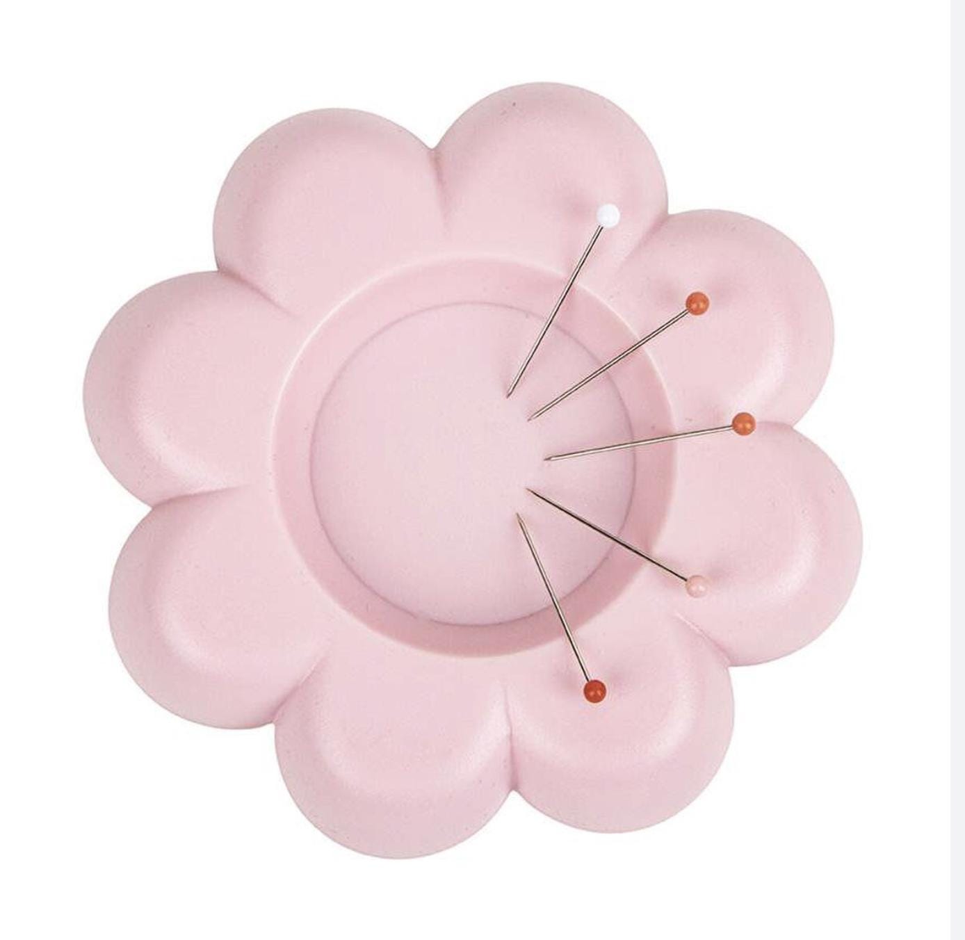 Flower Power Magnetic Pin Holder - Lori Holt of Bee in my Bonnet