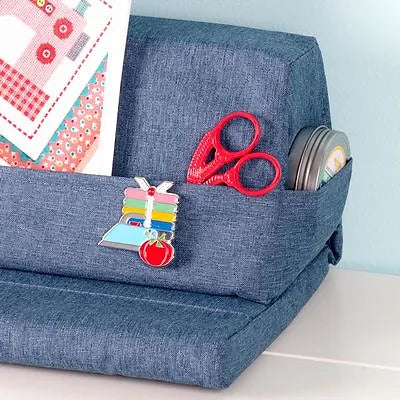 Stitchy Stand by Lori Holt